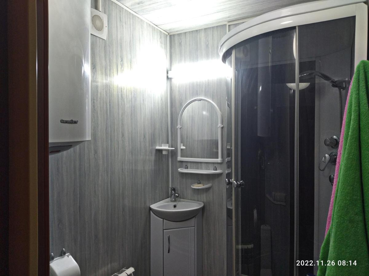 Квартира- Студия В Гостевом Доме Almatý Exterior foto
